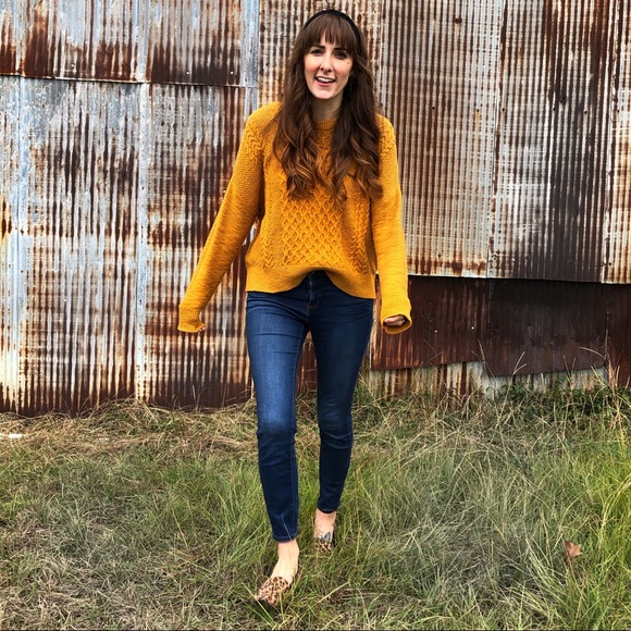 Laura B. 🌺 - Picture 3 of 4